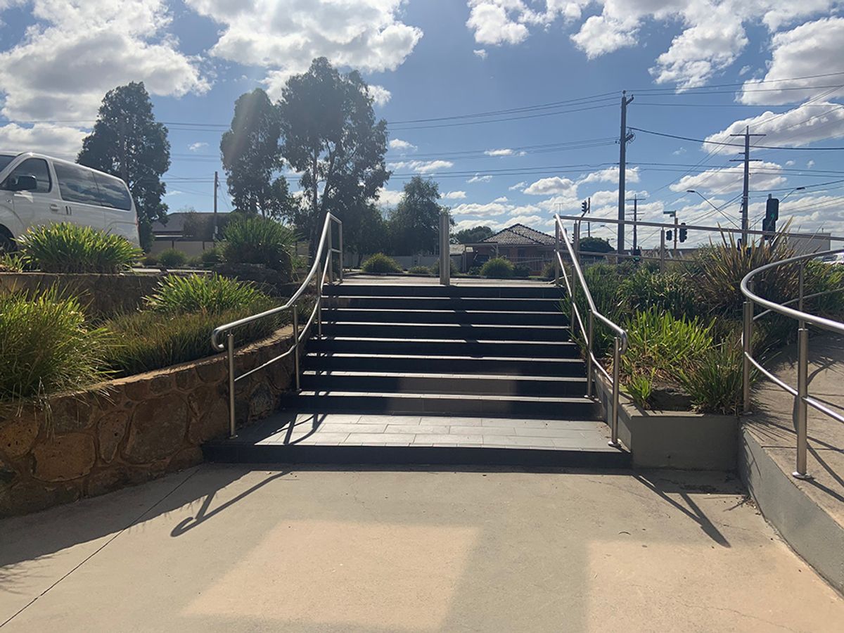 Albert St Rail skate spot