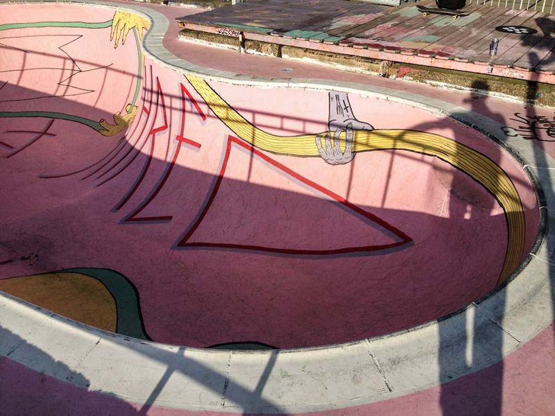 Dam Pink Pool