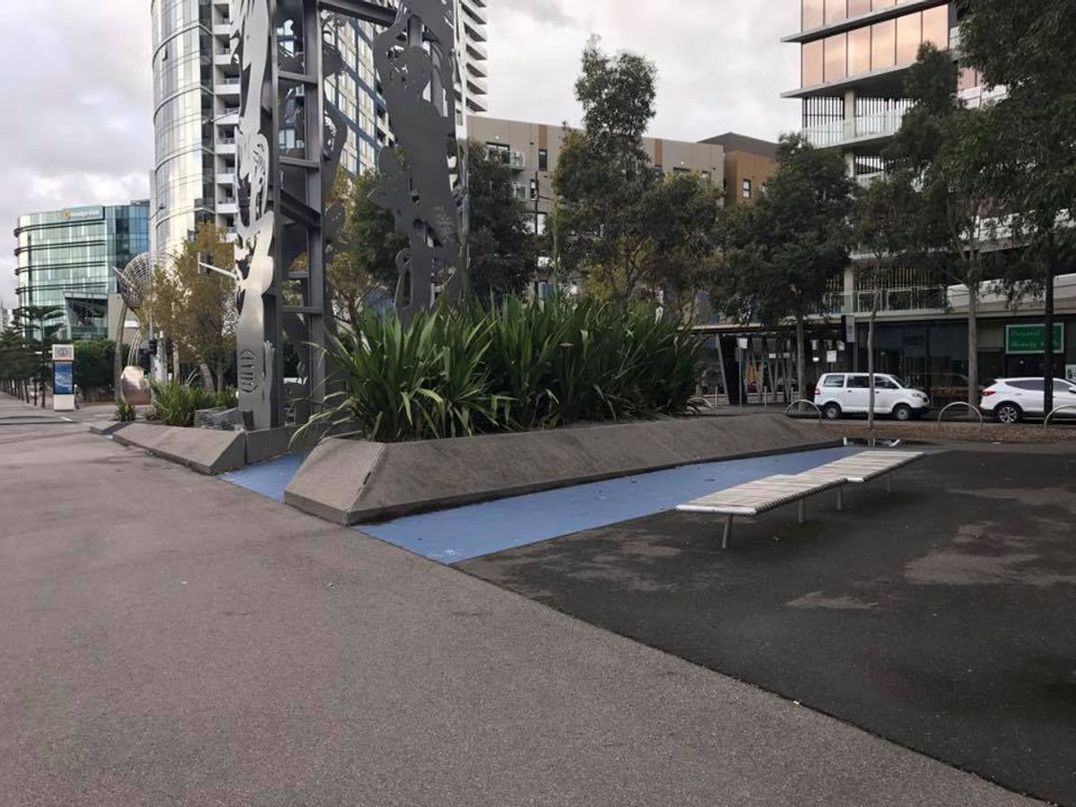 Docklands Banks skate spot