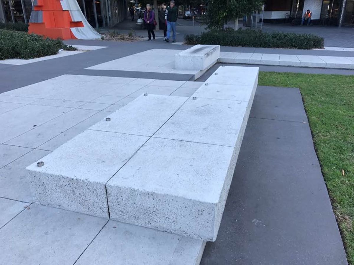 Docklands White Ledge skate spot