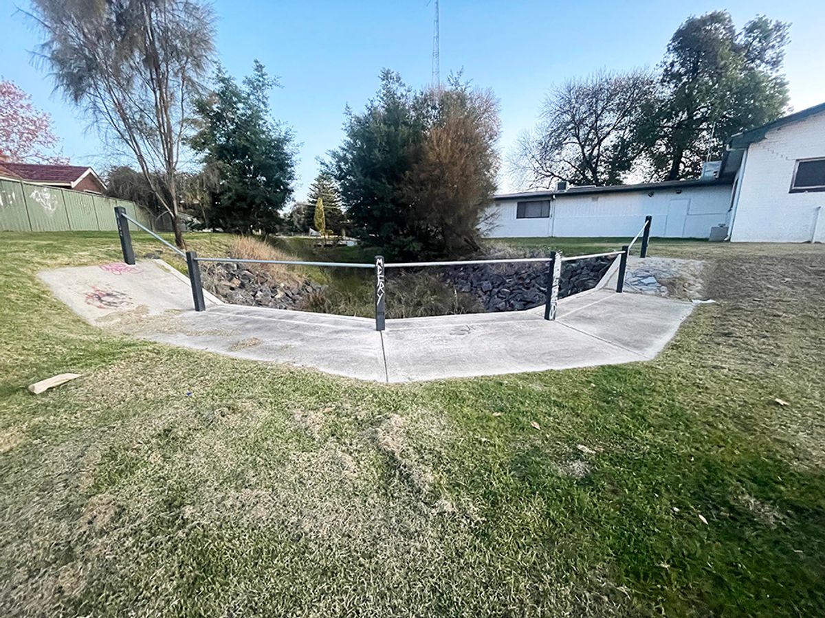 Double Bank skate spot