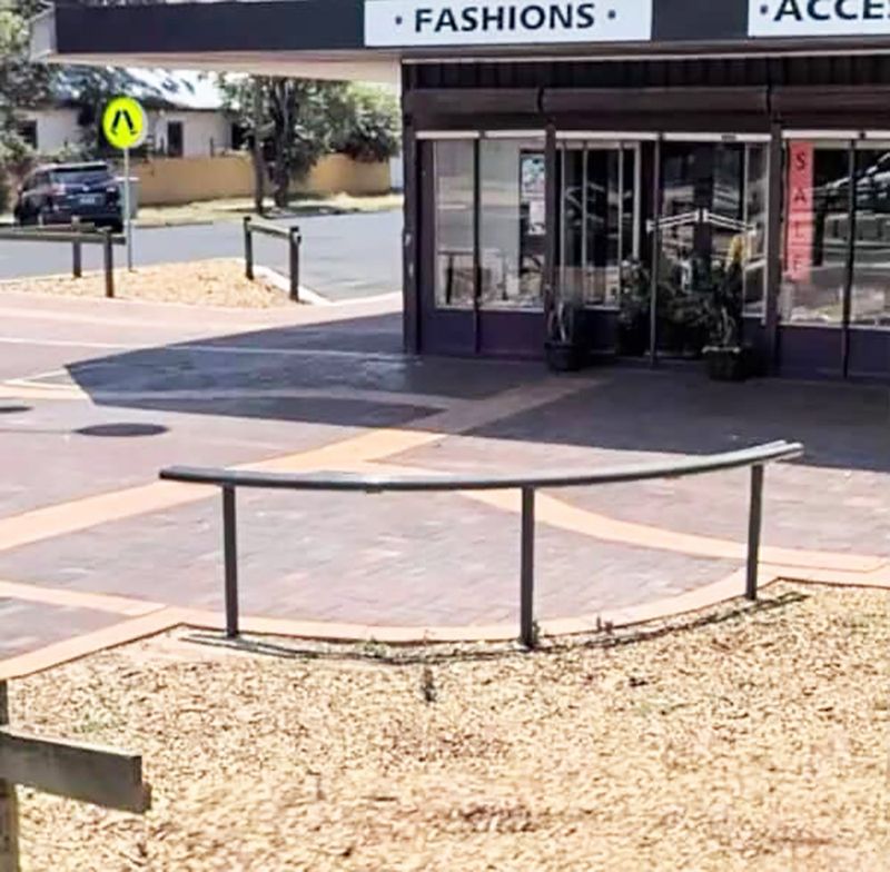 Oxley St Curved Rail 