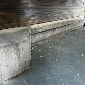 Corner Ledge 