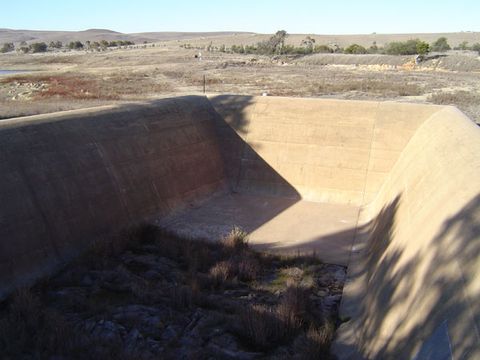 Pejar Dam photo 2