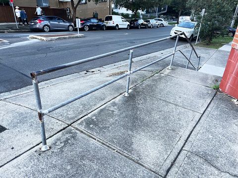 Dudley St Rail photo 3
