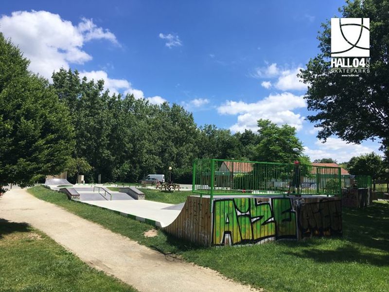 Park Du Loiry Skatetpark 