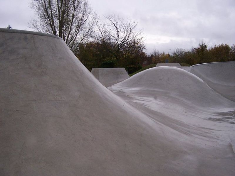 Eaton Bray Skate Park 