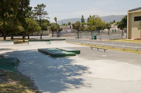 Edgemead Skatepark photo 3