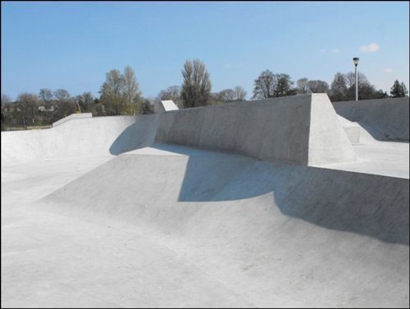 Elgin Skate Park 