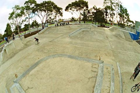 Elizabeth Skate Park photo 3