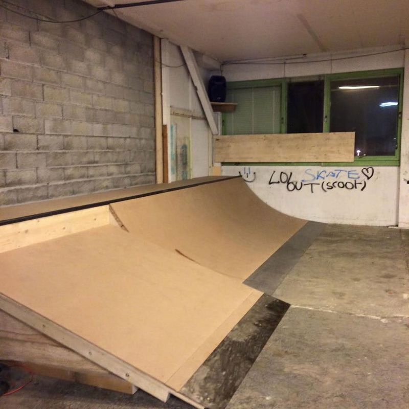 Empire Skate Building 