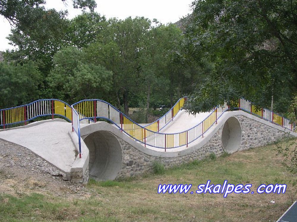 RE: Shit I would like to skate.