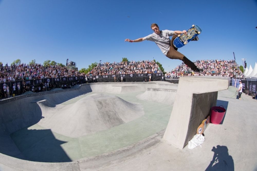 RE: Vans Park Series TONIGHT