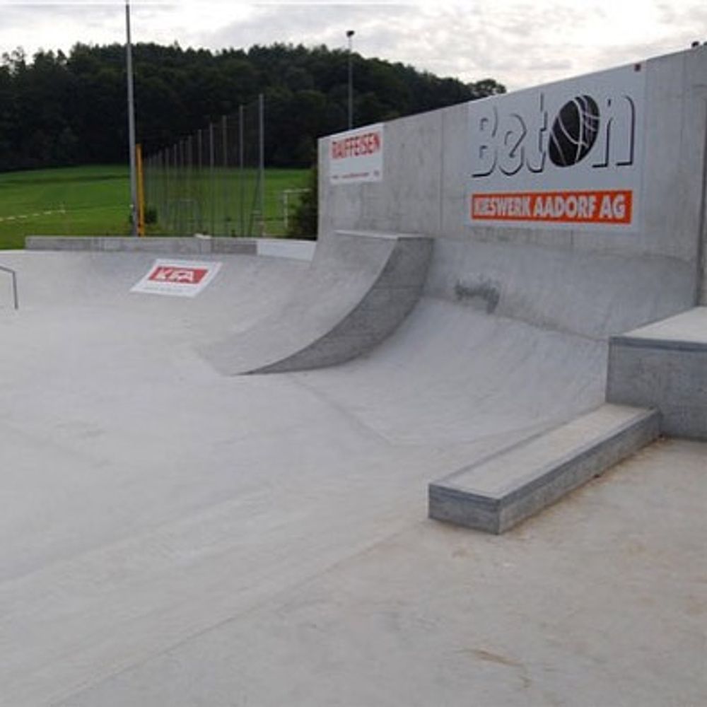 Now that's a wall. Aadorf Skat
