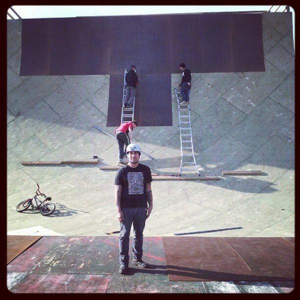 Un-handy man. @megaranch  #jus