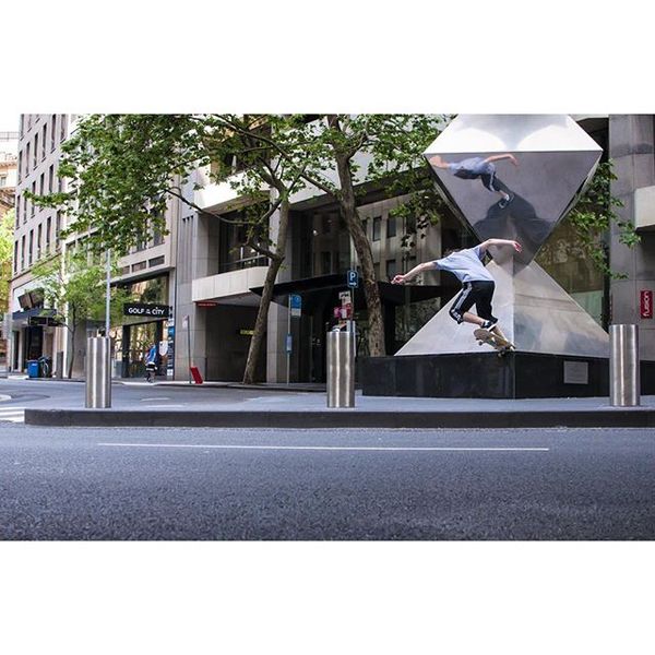 @oluxoluxolux  #180nosegrind #