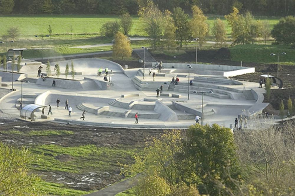 RE: Shit I would like to skate.
