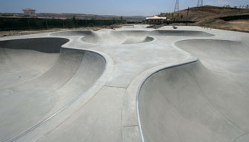 RE: Shit I would like to skate.