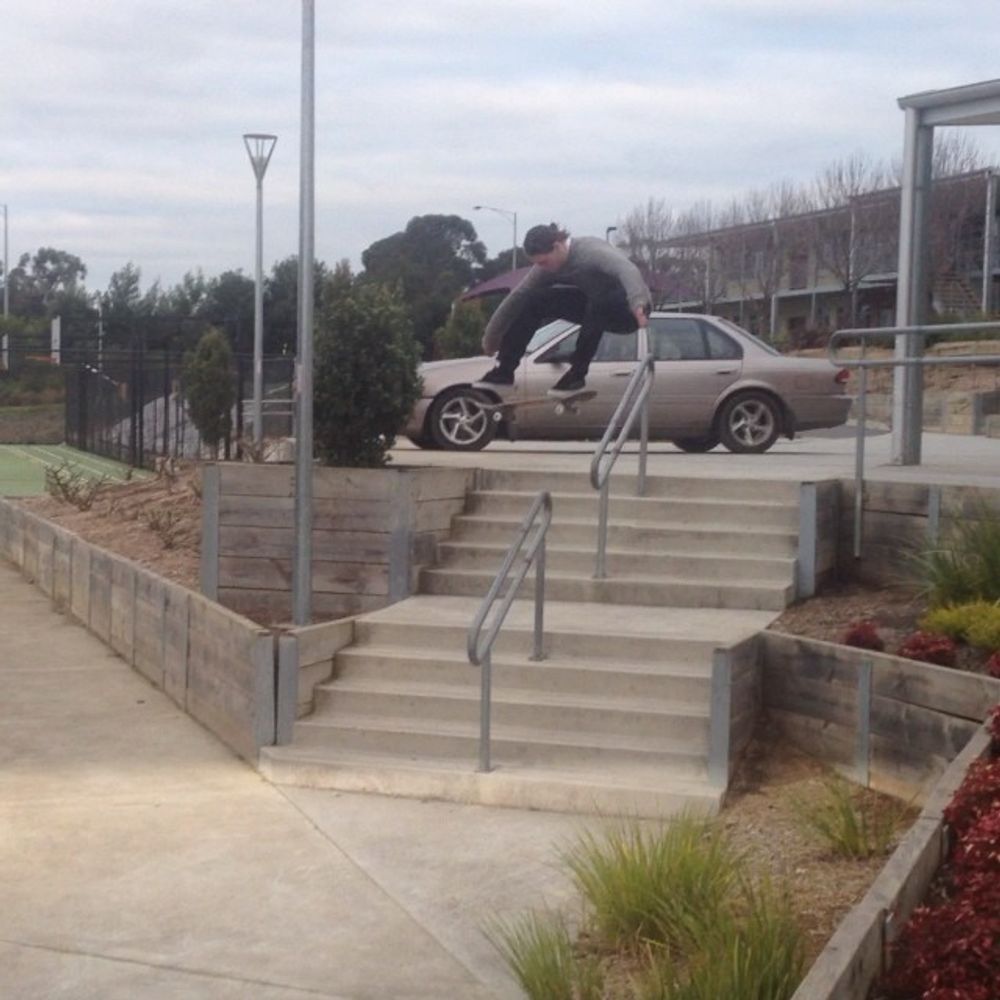 iPhone clips with Australian t