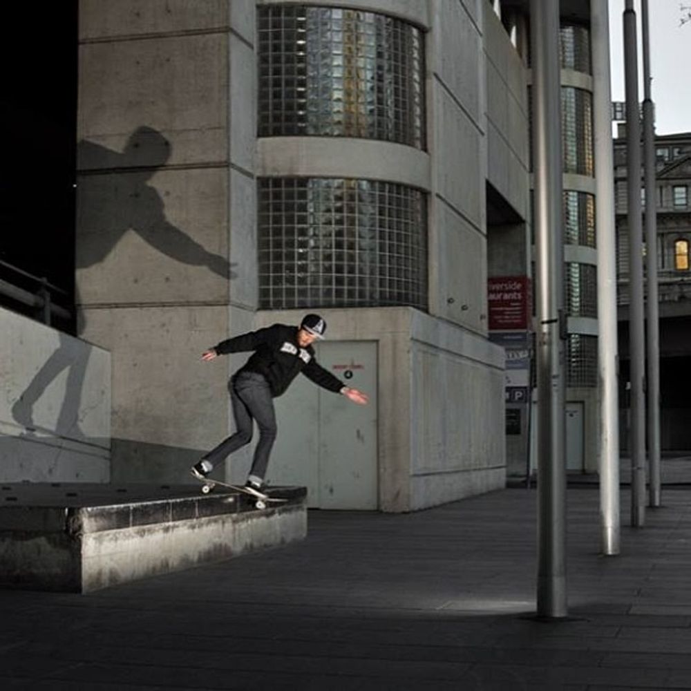 Aaron Lister - backlip
Pic by