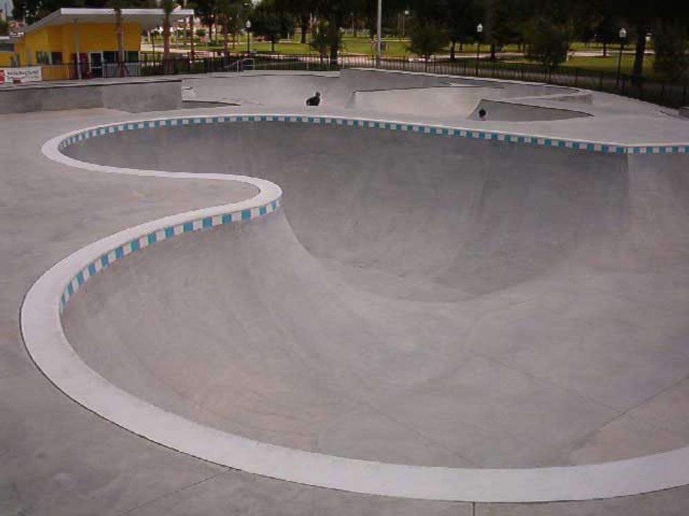RE: Shit I would like to skate.