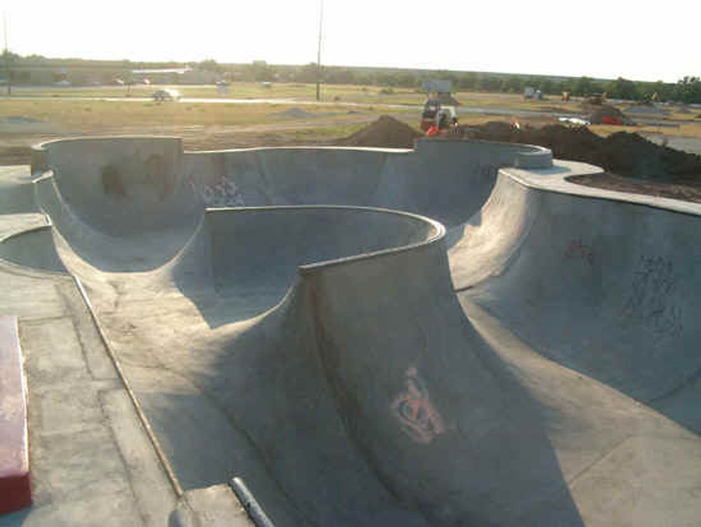 RE: Shit I would like to skate.