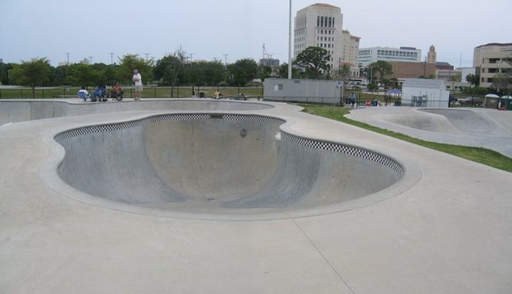 RE: Shit I would like to skate.