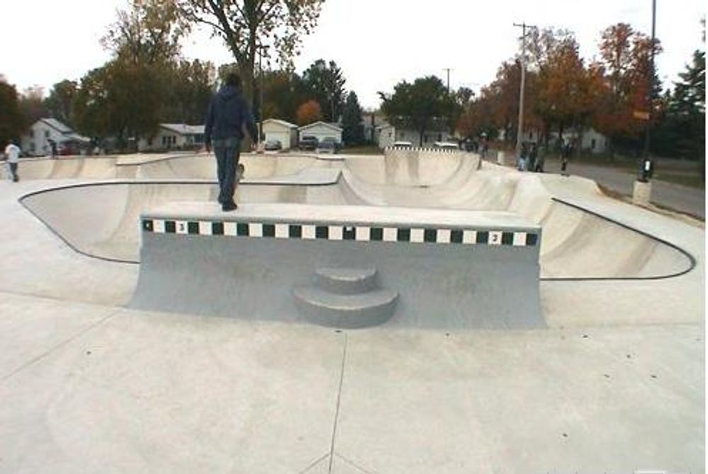 RE: Shit I would like to skate.