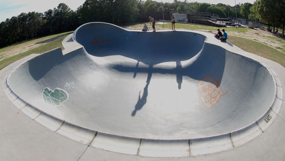 RE: Shit I would like to skate.