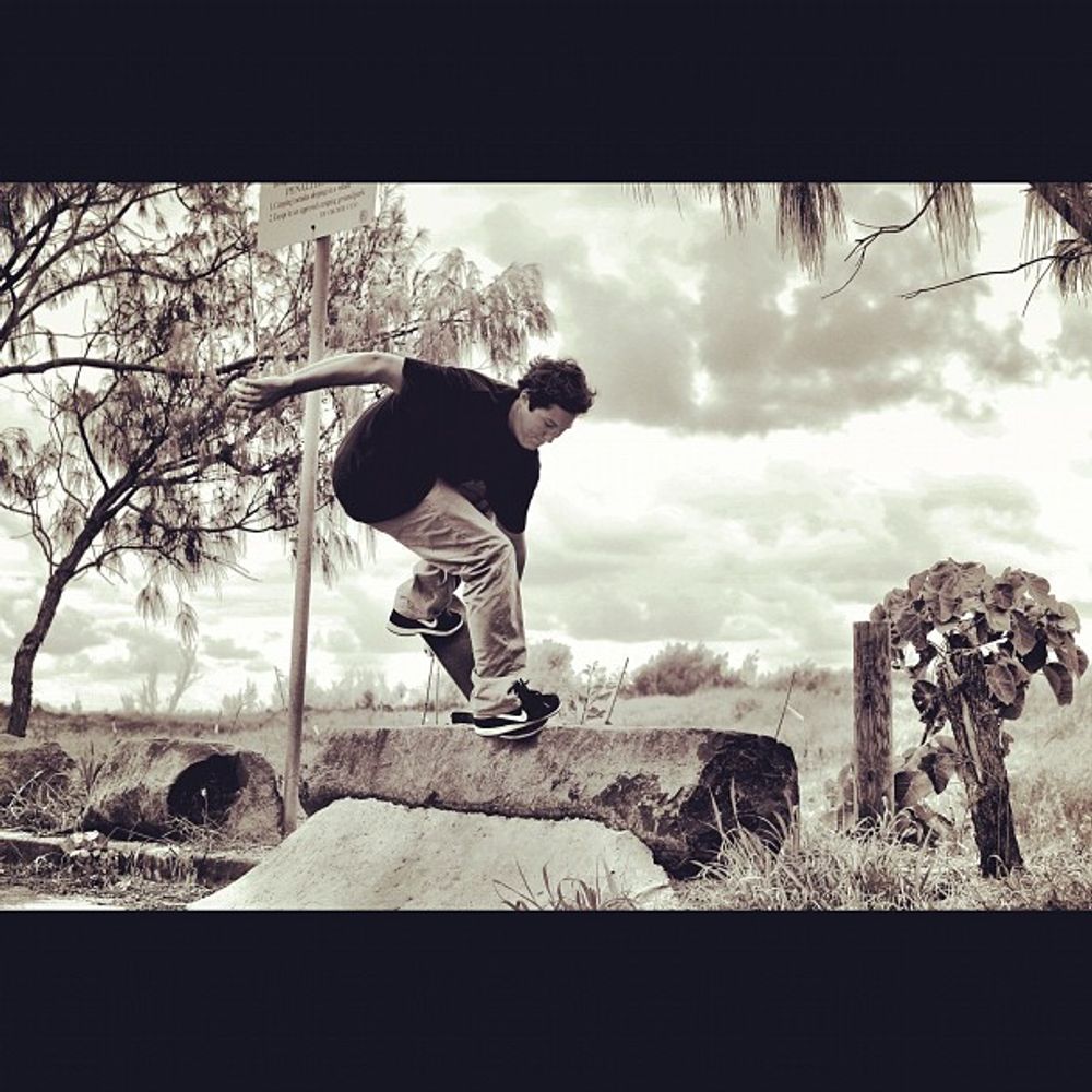 @brenbosh #skateboarding. #art