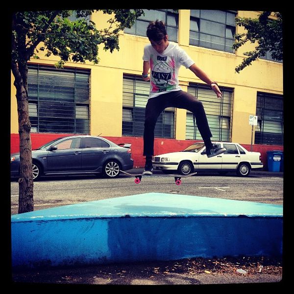 Lazy foot to the max! #skate #