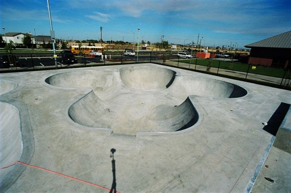 RE: Shit I would like to skate.
