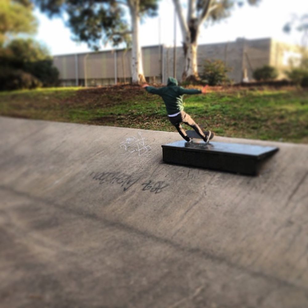 Land. #sbcau #skatelife #gooch