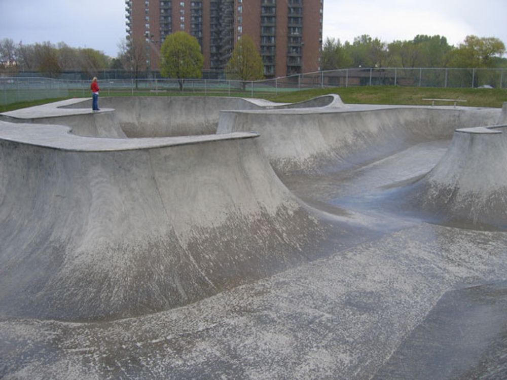 RE: Shit I would like to skate.