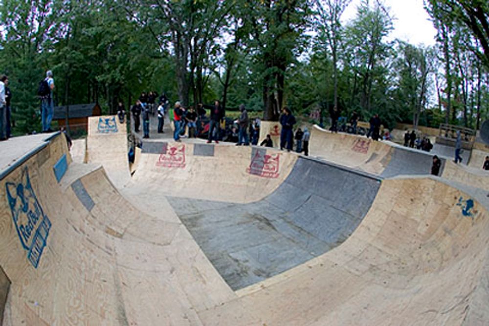 RE: Shit I would like to skate.
