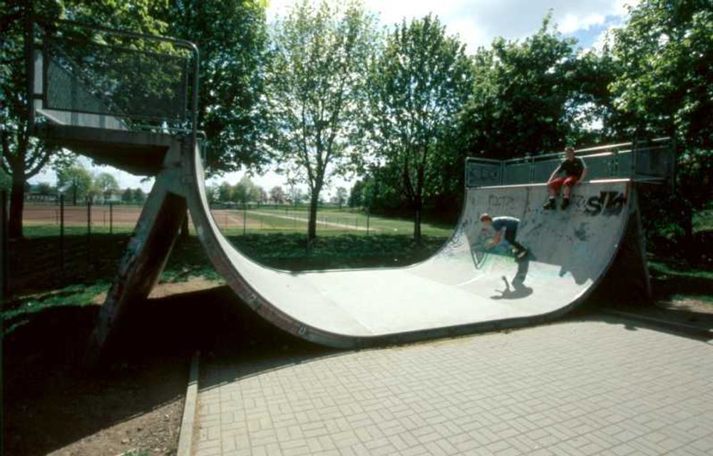 RE: Shit I would like to skate.