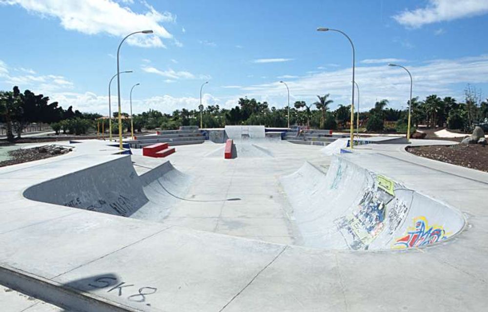 RE: Shit I would like to skate.