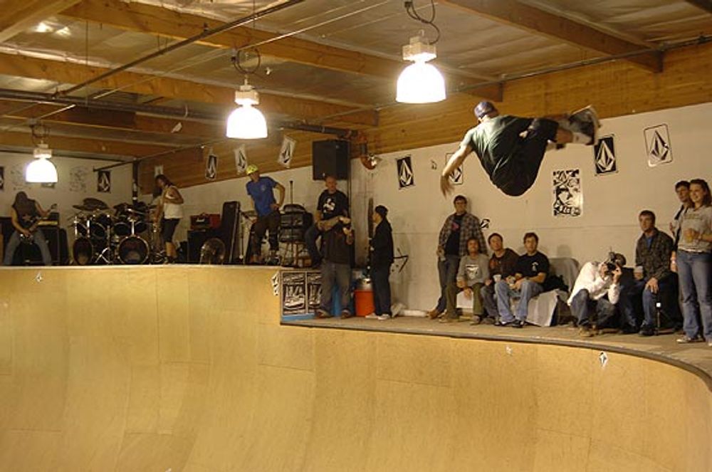 RE: Shit I would like to skate.