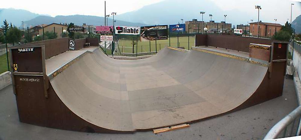 RE: Shit I would like to skate.