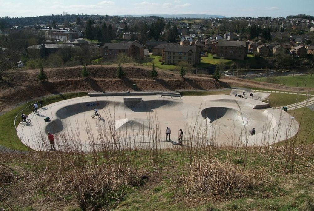 RE: Shit I would like to skate.
