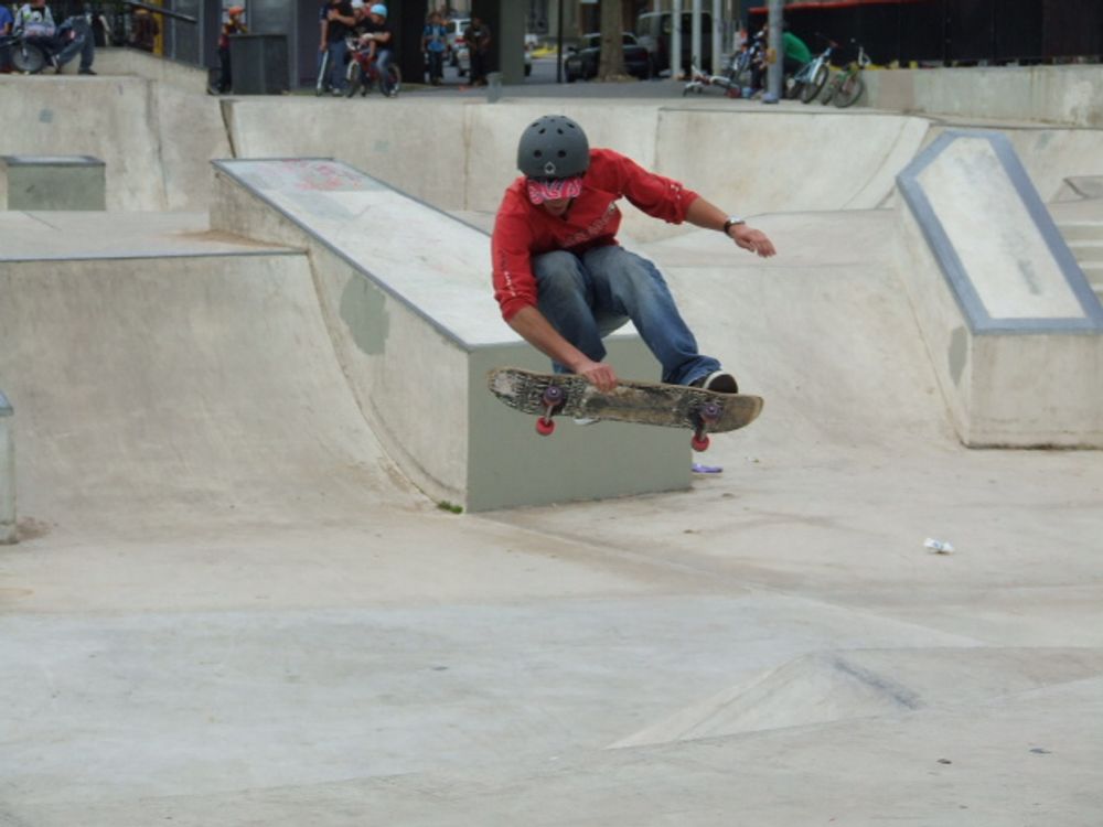 RE: ADELAIDE SKATERS TALK HERE!!