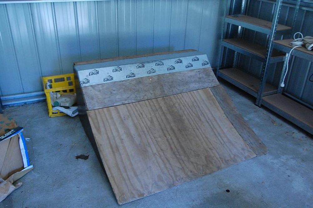 RE: Shit I would like to skate.