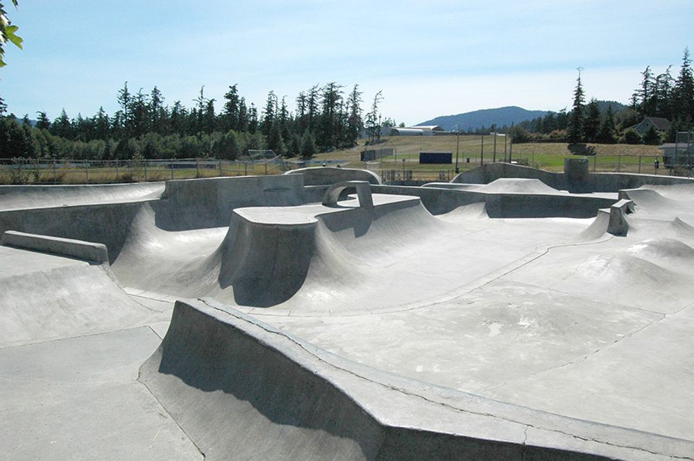 RE: Shit I would like to skate.