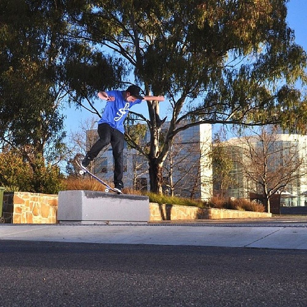 @rbnigga back noseblunts a Can