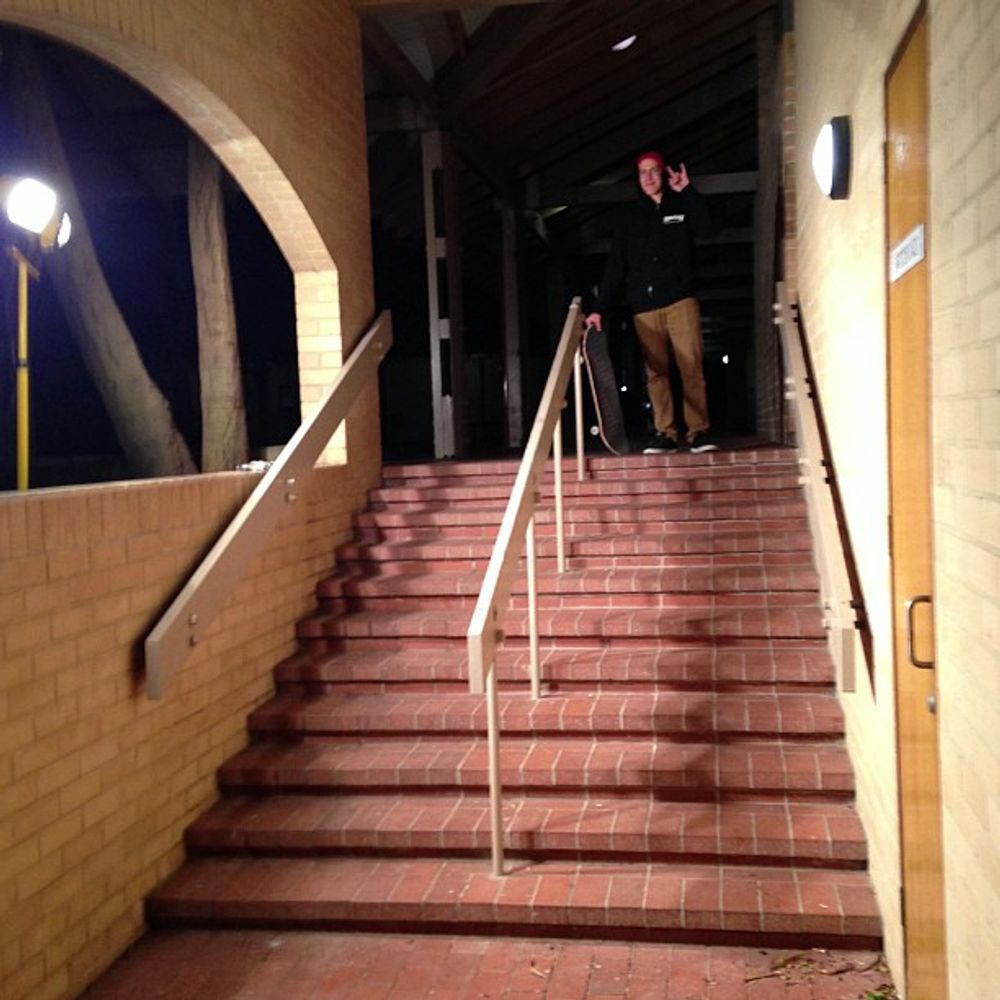 Skateaboarding is kewll @bcurr