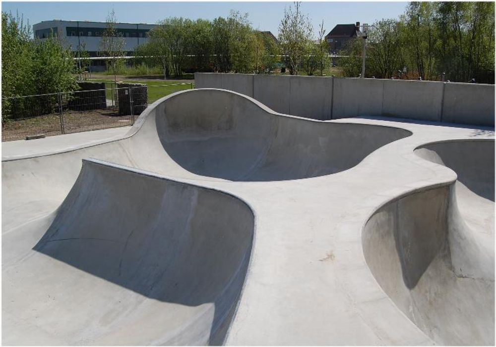 RE: Shit I would like to skate.