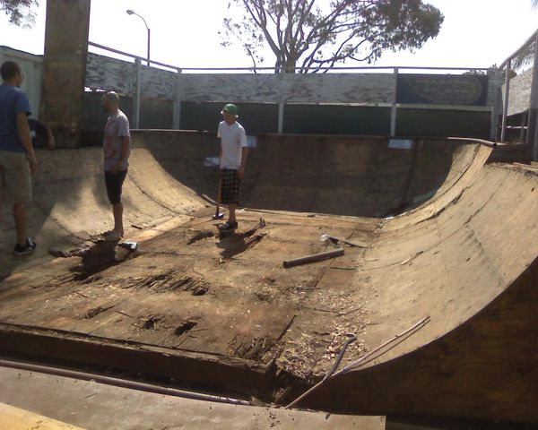 Shit I would like to skate.
