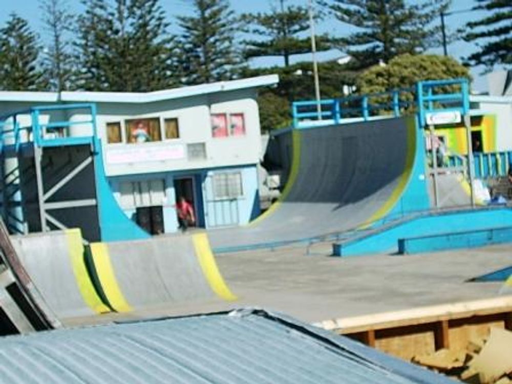 RE: Shit I would like to skate.