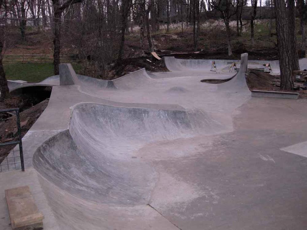 RE: Shit I would like to skate.