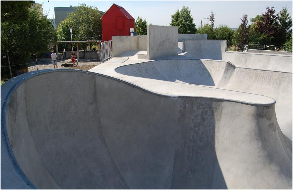 RE: Shit I would like to skate.